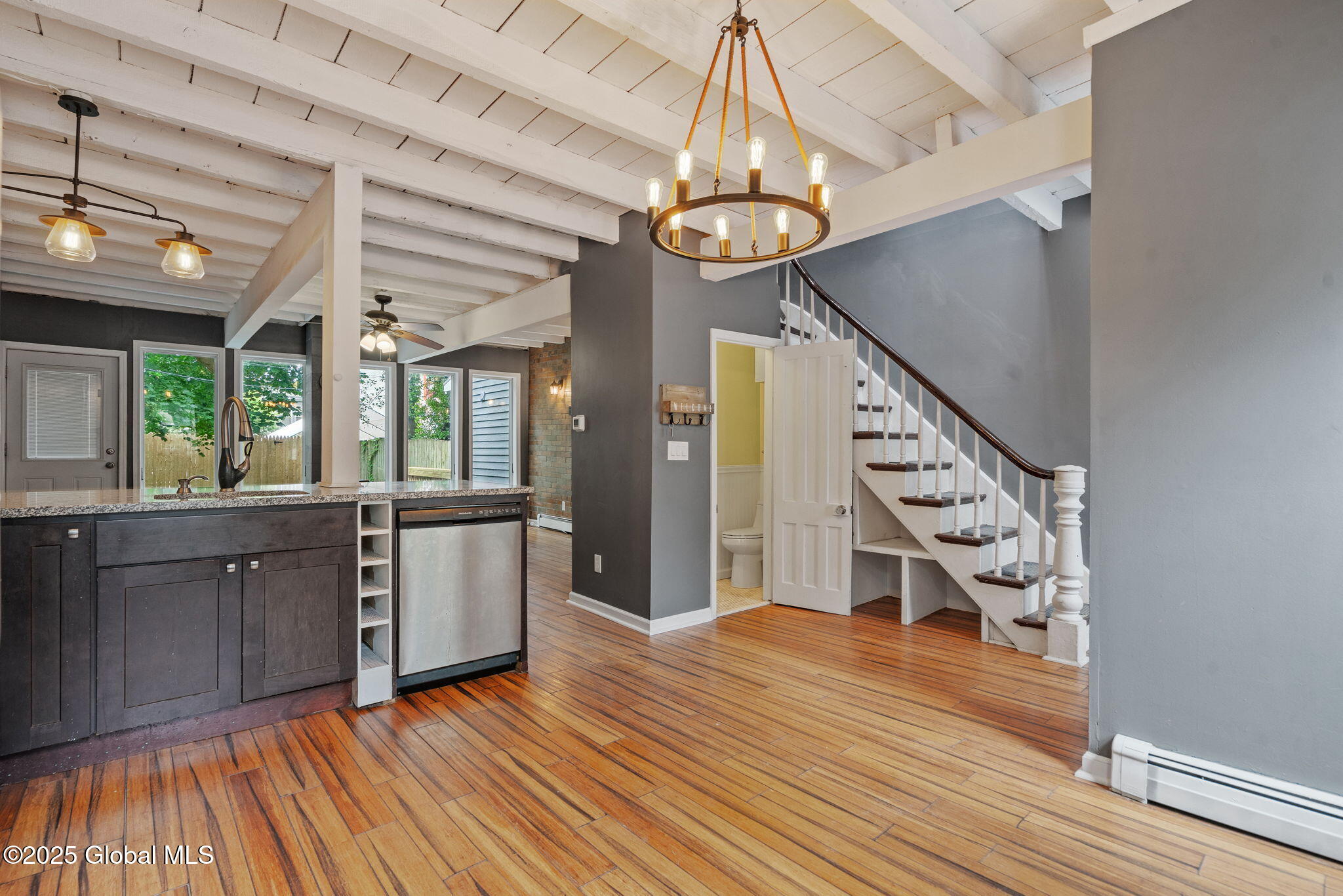 414 Madison Avenue, Albany, New York image 3