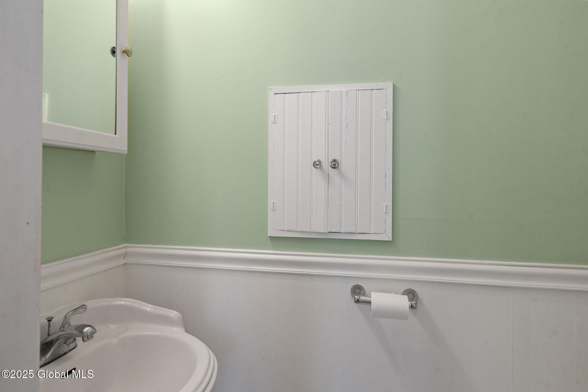 414 Madison Avenue, Albany, New York image 13