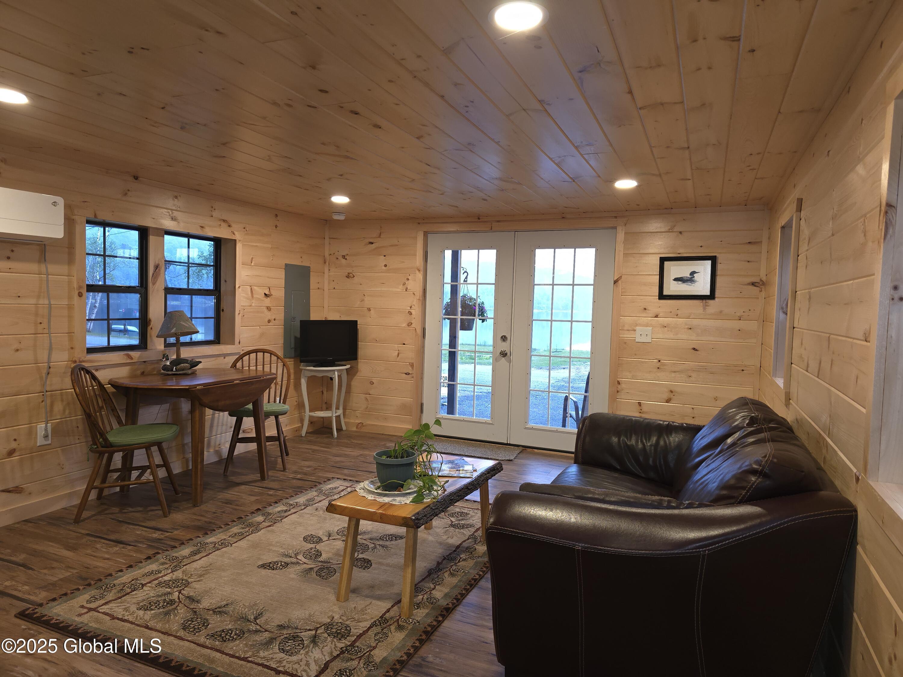 85 Hunt Lake Road, Corinth, New York image 4