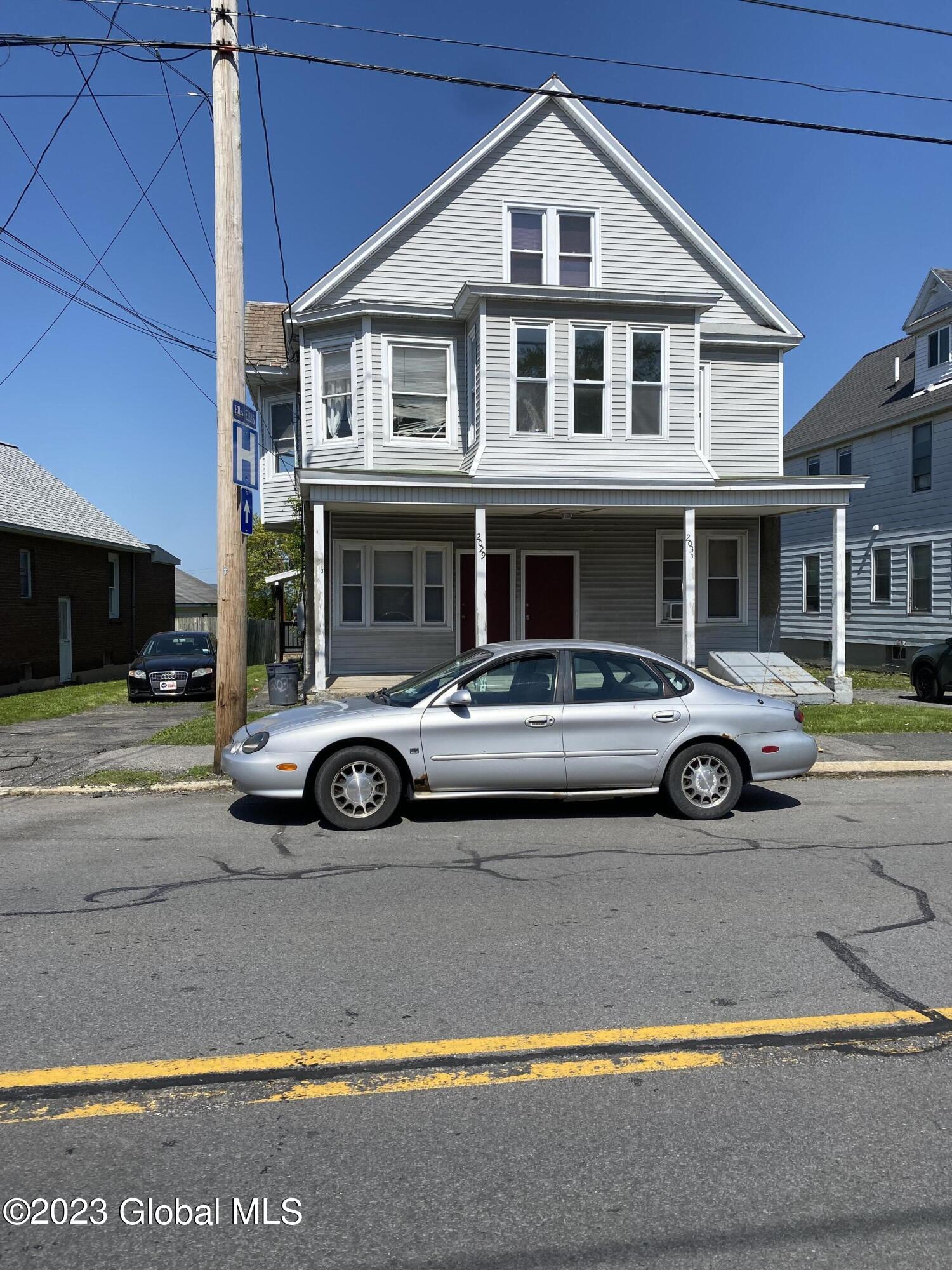 Schenectady, New York 12308, United States, 6 Bedrooms Bedrooms, ,3 BathroomsBathrooms,Residential,Active,48504