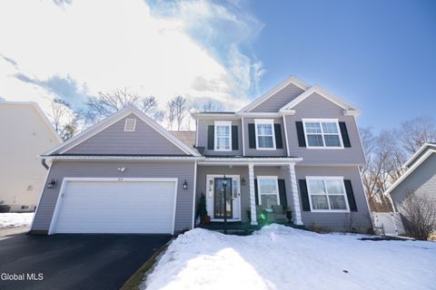 Photo of 213 Park Ridge Drive, Niskayuna, NY 12309 (MLS # 202613038)