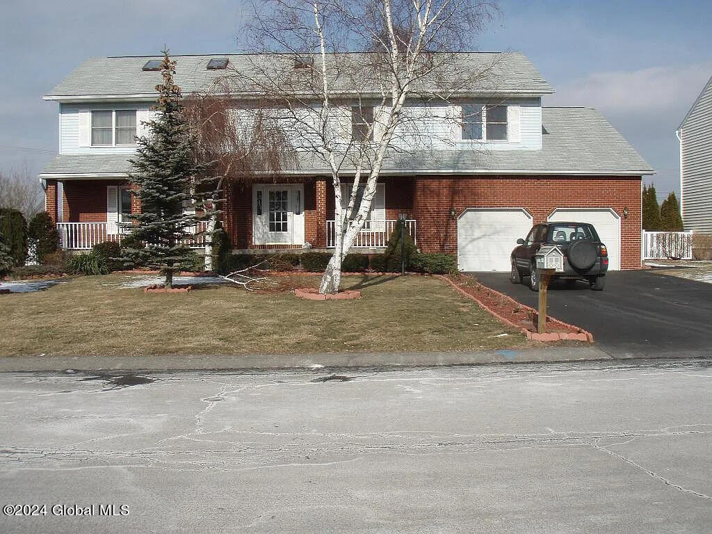 17 Delta Boulevard, Cohoes, New York image 1