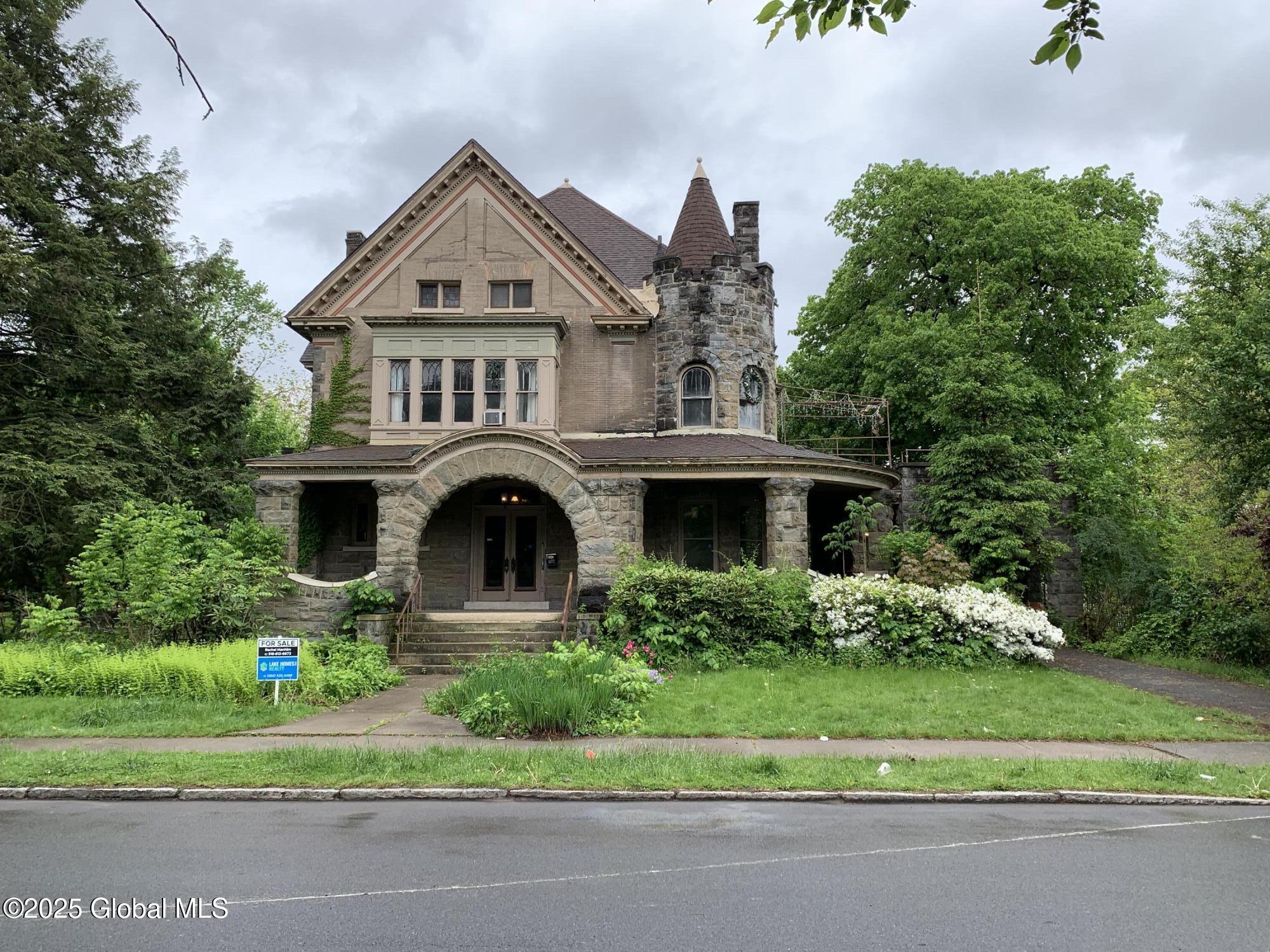 1077 University Place, Schenectady, New York image 1