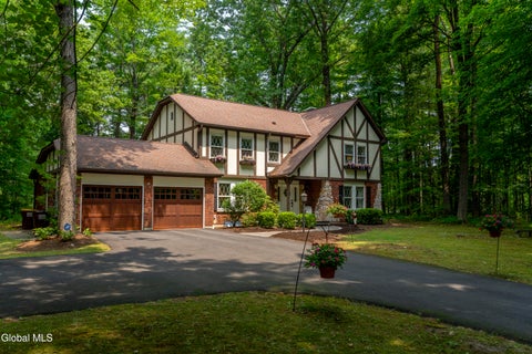 Photo of 7 Lakeview Drive, Gansevoort, NY 12831 (MLS # 202623102)