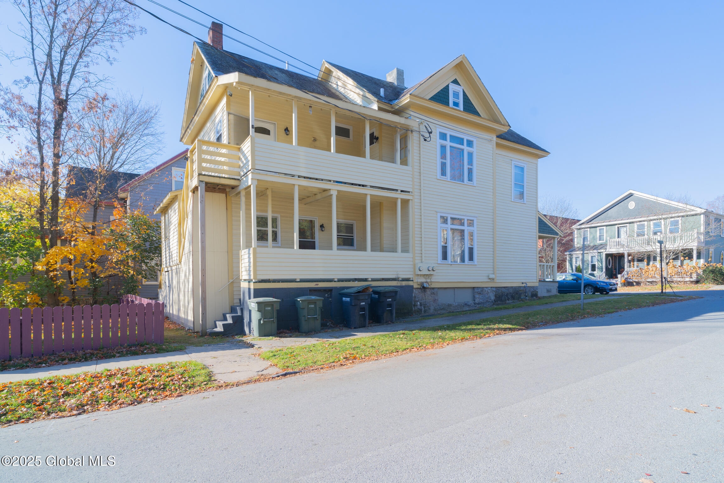 Saratoga Springs, New York 12866, United States, 5 Bedrooms Bedrooms, ,4 BathroomsBathrooms,Residential,Contingent,191566