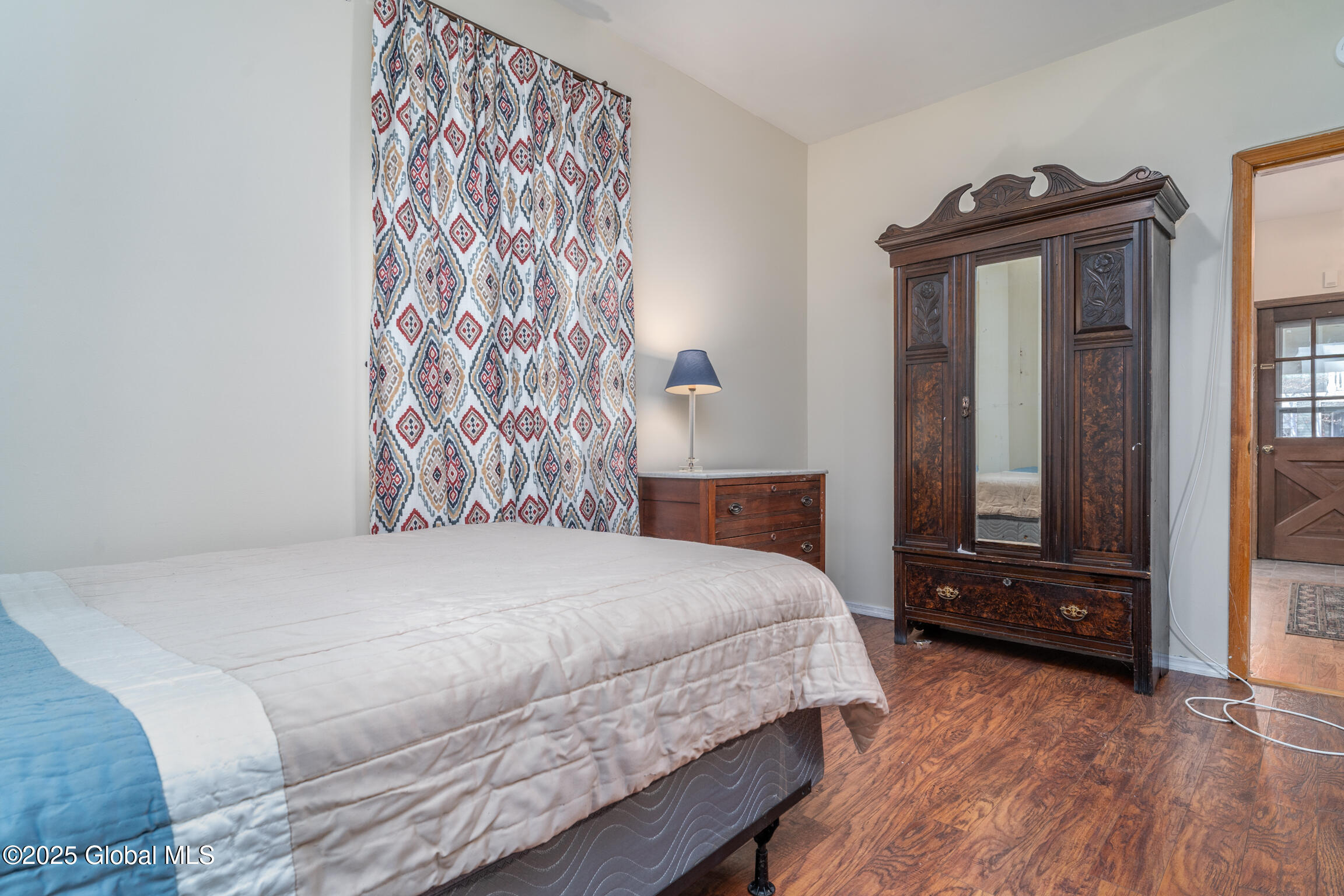 Saratoga Springs, New York 12866, United States, 5 Bedrooms Bedrooms, ,4 BathroomsBathrooms,Residential,Contingent,191566