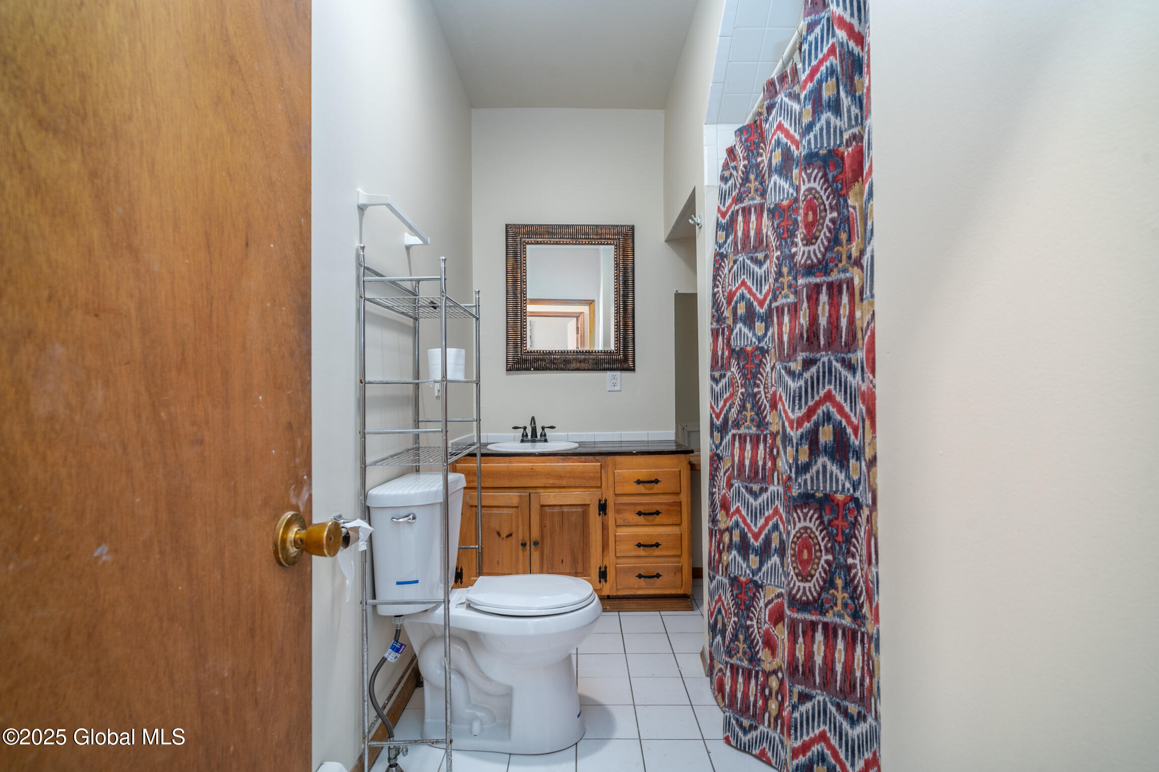 Saratoga Springs, New York 12866, United States, 5 Bedrooms Bedrooms, ,4 BathroomsBathrooms,Residential,Contingent,191566