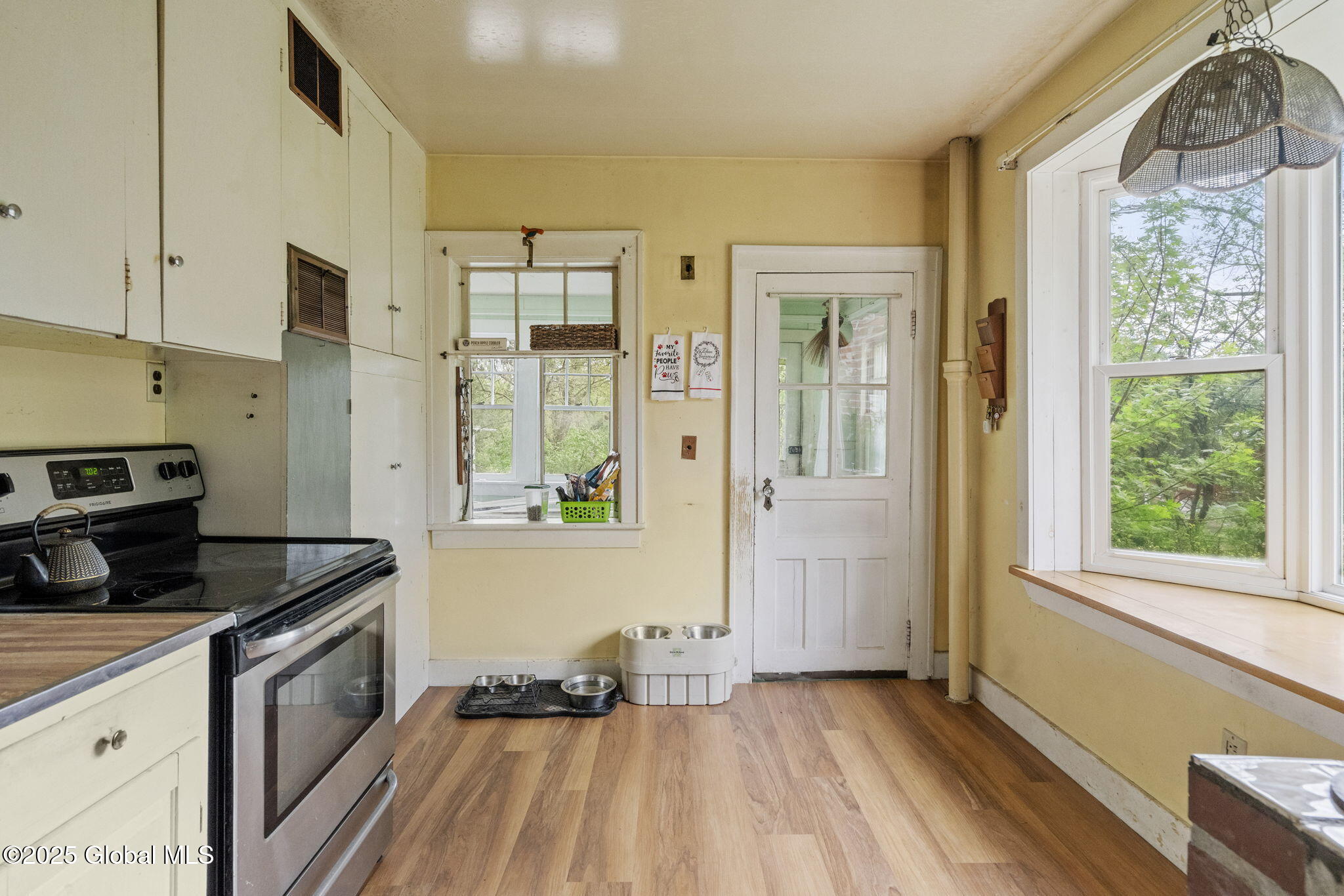 553 Sacandaga Road, Schenectady, New York image 24