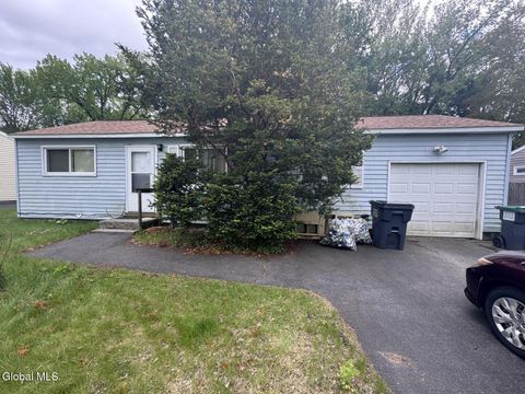 Photo of 9 Mary Hadge Drive, Colonie, NY 12309 (MLS # 202617395)