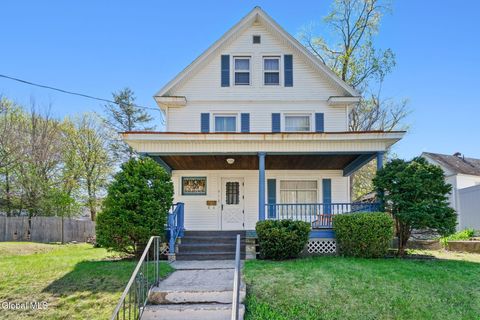 Photo of 418 Plymouth Avenue, Schenectady, NY 12308 (MLS # 202616142)