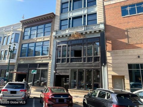 Photo of 426 State Street, Schenectady, NY 12305 (MLS # 202513287)