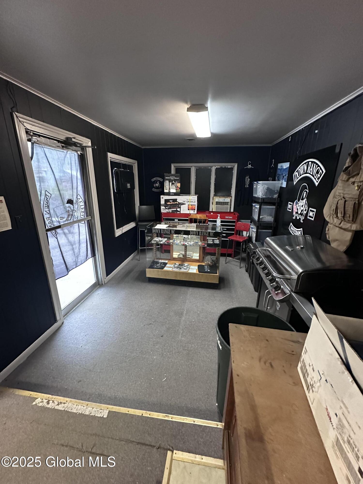 110 Brookside Avenue, Amsterdam, New York image 2