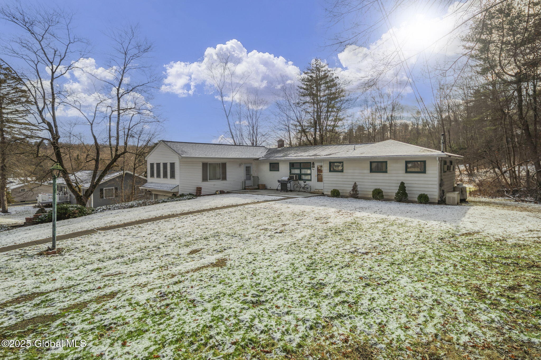 37 Greenwood Road, Wynantskill, New York image 2