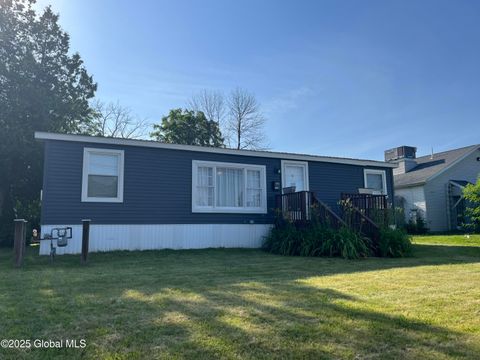 Photo of 109 Green Street, Schuylerville, NY 12871 (MLS # 202528545) Photo of 109 Green Street, Schuylerville, NY 12871 (MLS # 202528545)