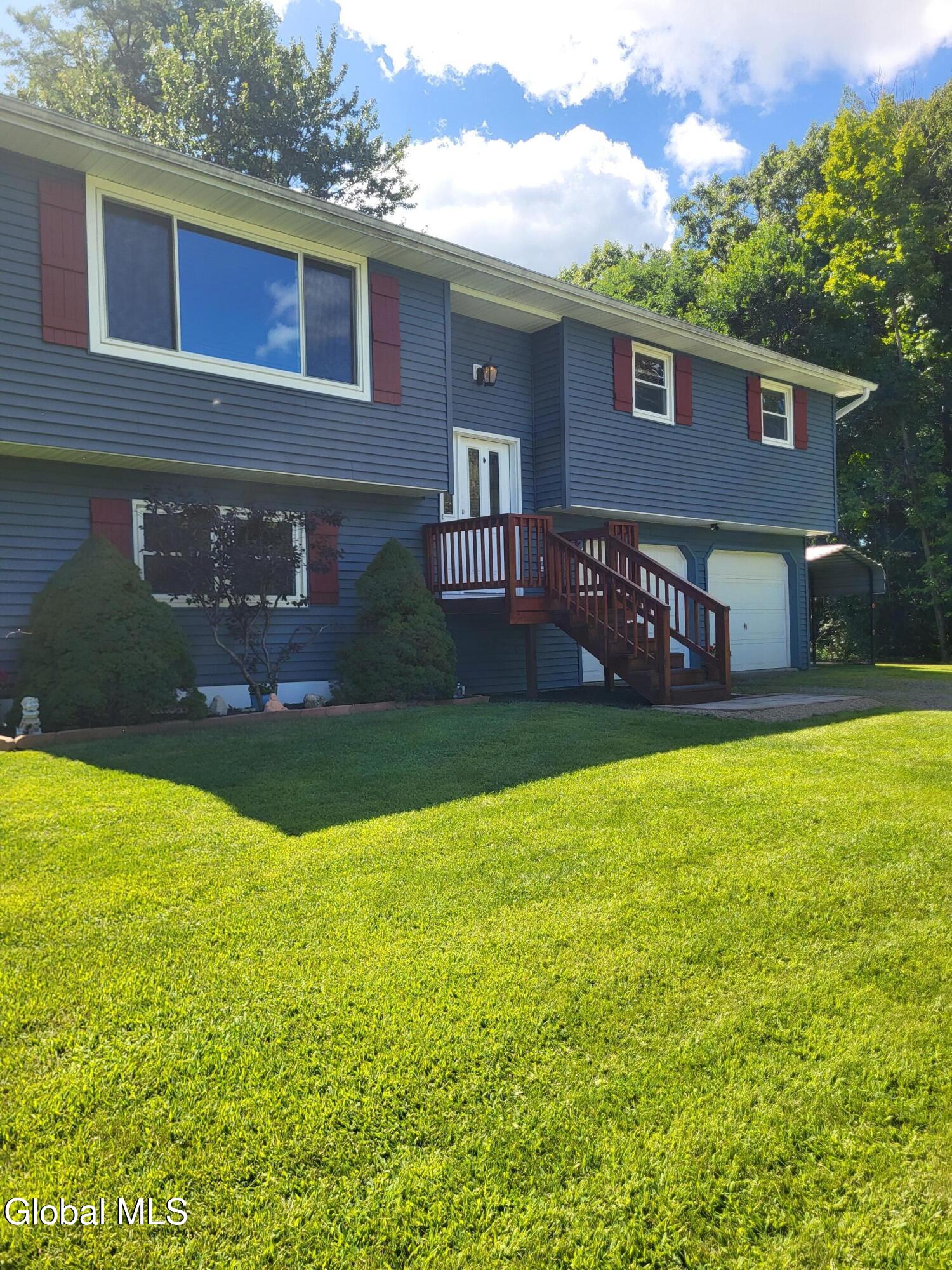 1 Forest Road