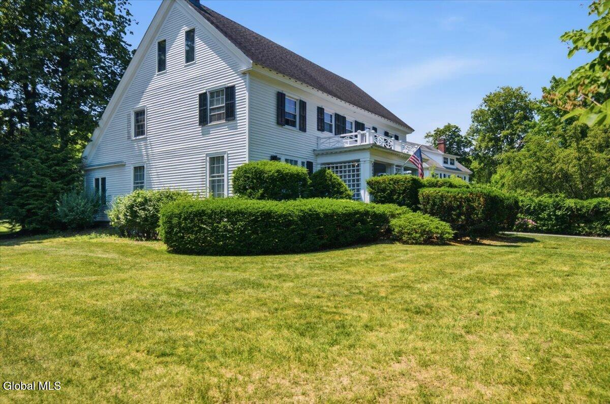 542 Glen Street