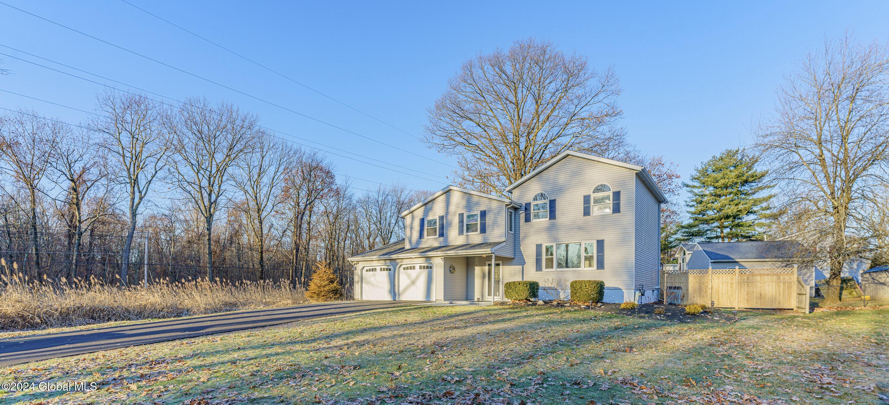 27 Westchester Drive, Albany, New York image 3