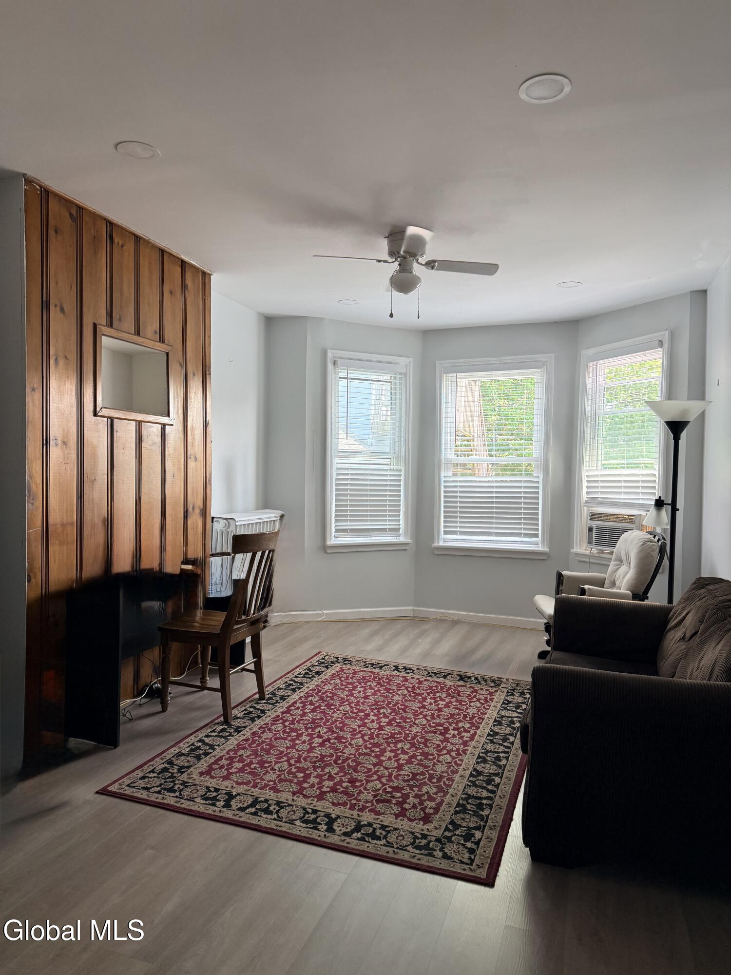 15 Zoar Avenue