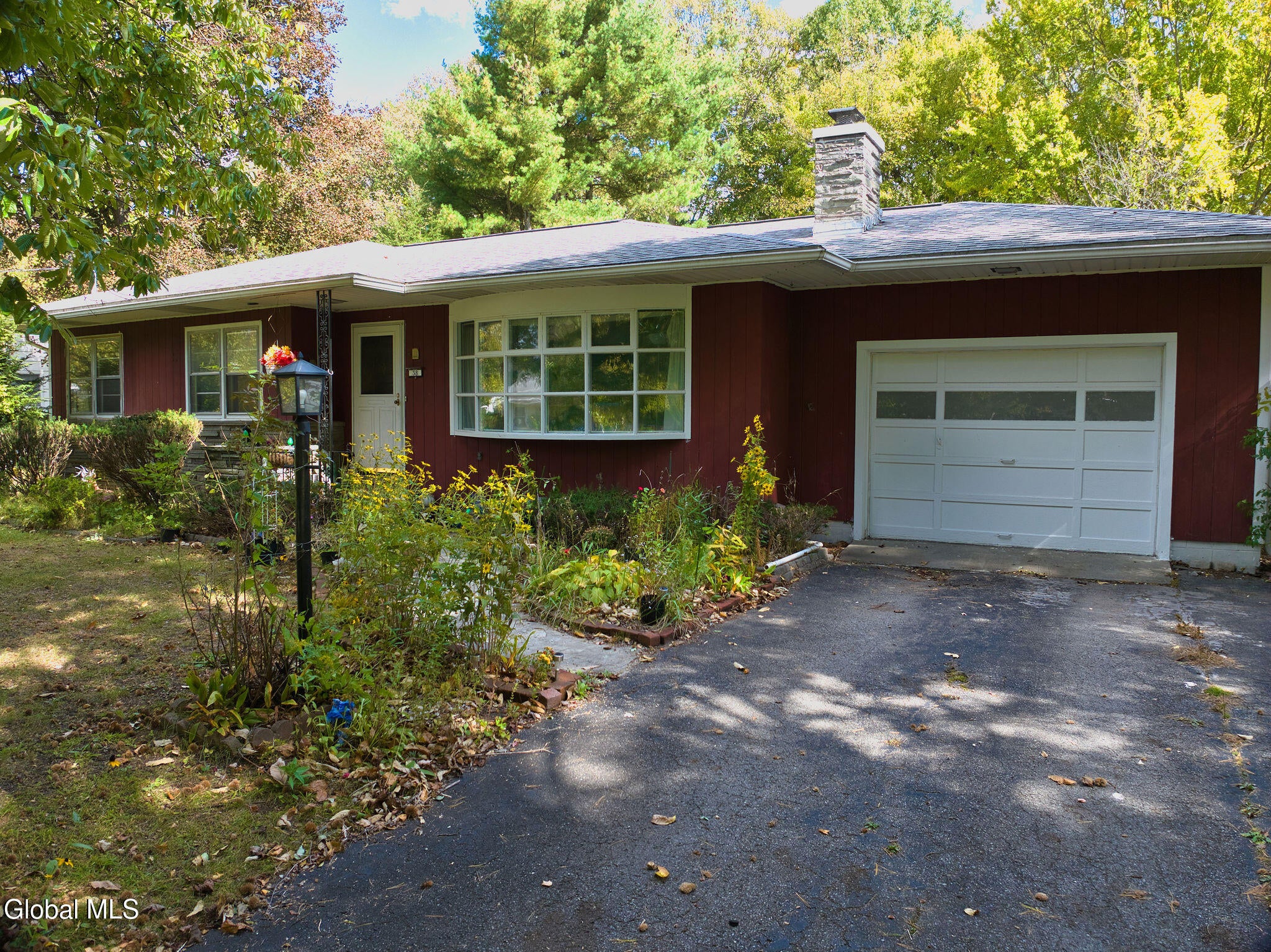 38 E Wiggand Drive
