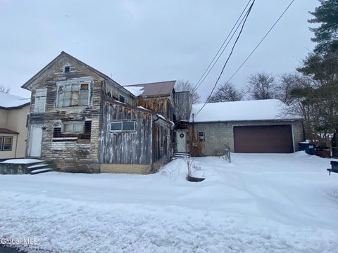 Homes For Sale - 110 Maple Lane<br/> Montgomery County, Fort Hunter, NY 12069