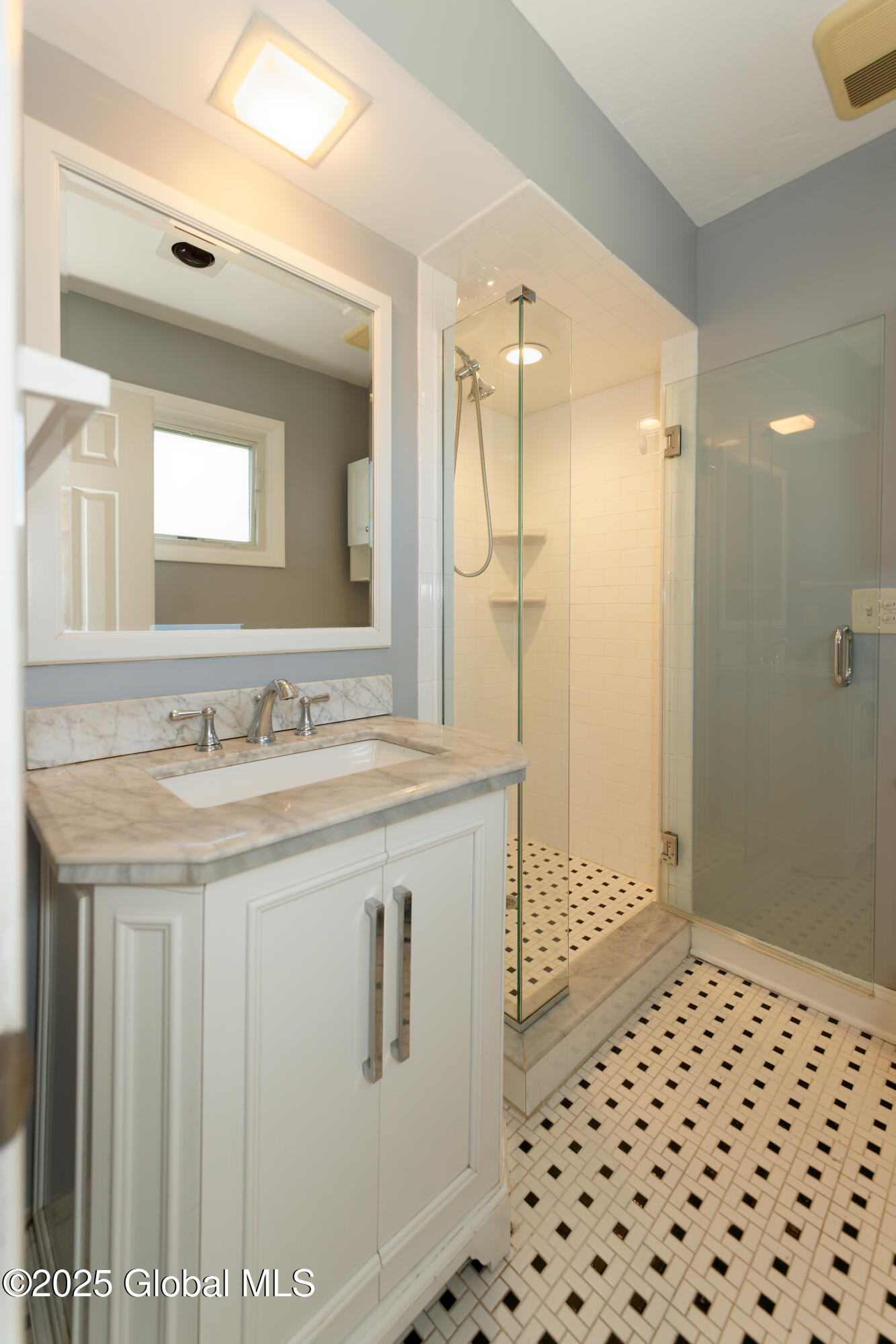 36 Davis Avenue, Albany, New York image 20