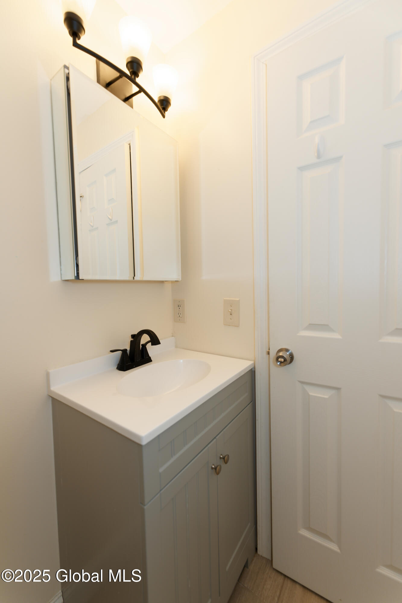 36 Davis Avenue, Albany, New York image 28