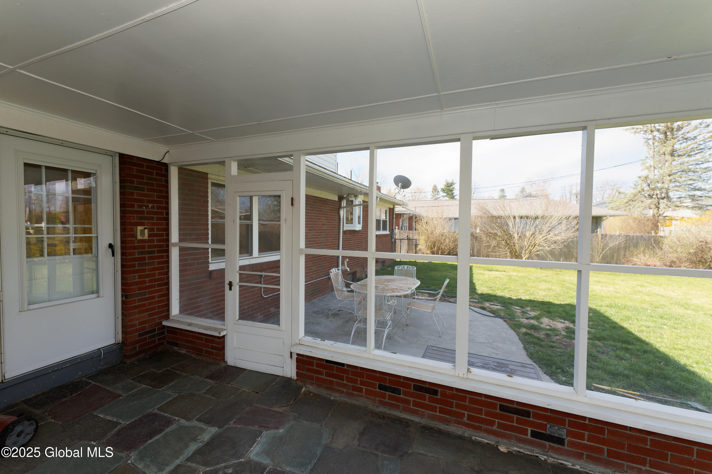 36 Davis Avenue, Albany, New York image 33