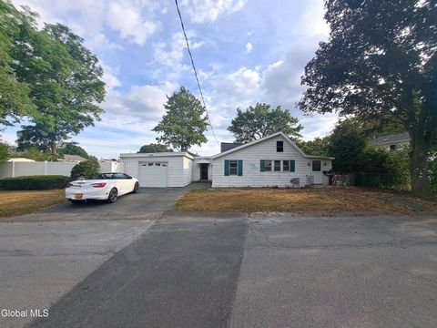Photo of 5 Marquette Avenue, Colonie, NY 12110 (MLS # 202526107)