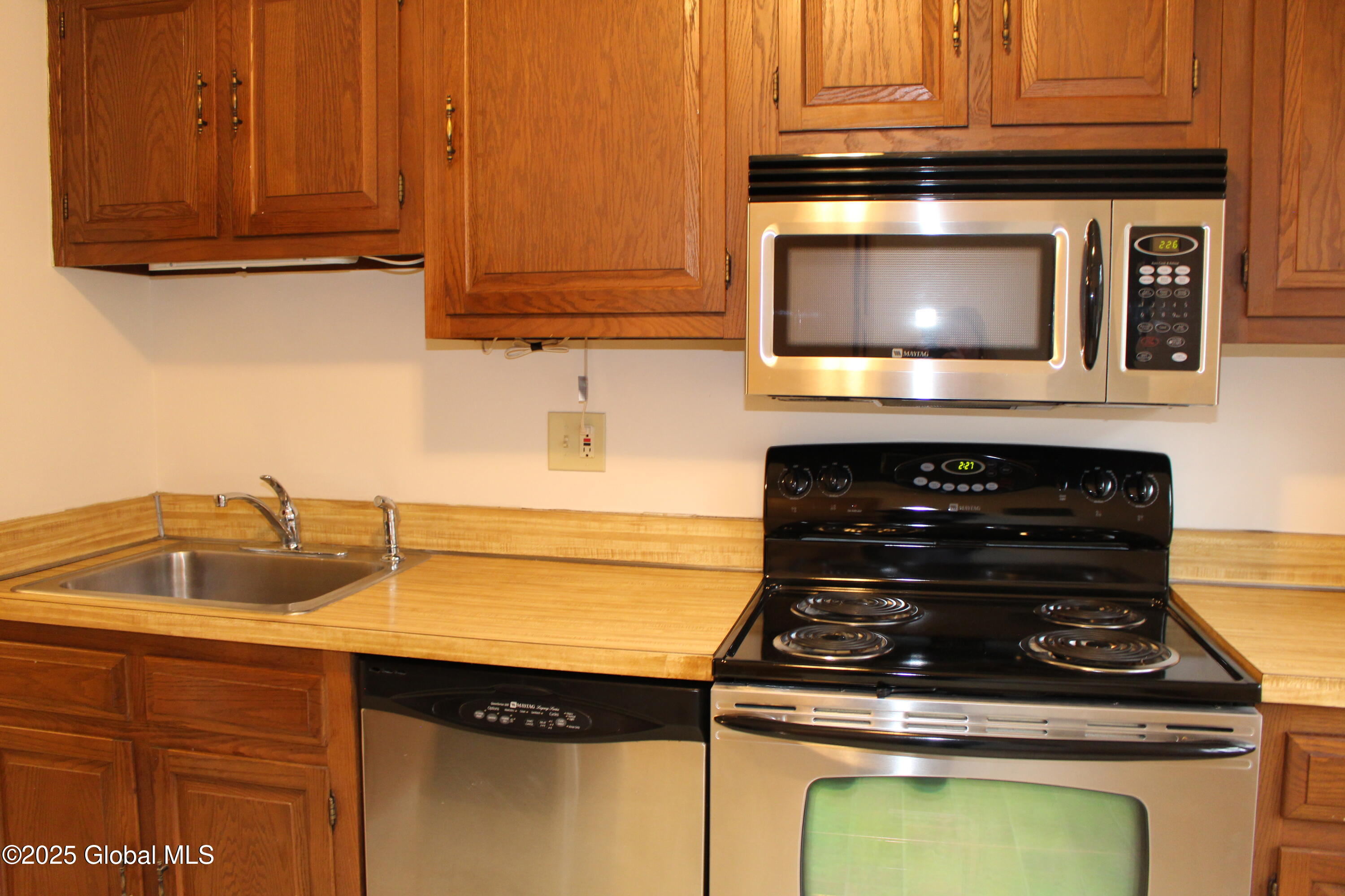 110 Knollwood Terrace, Albany, New York image 3