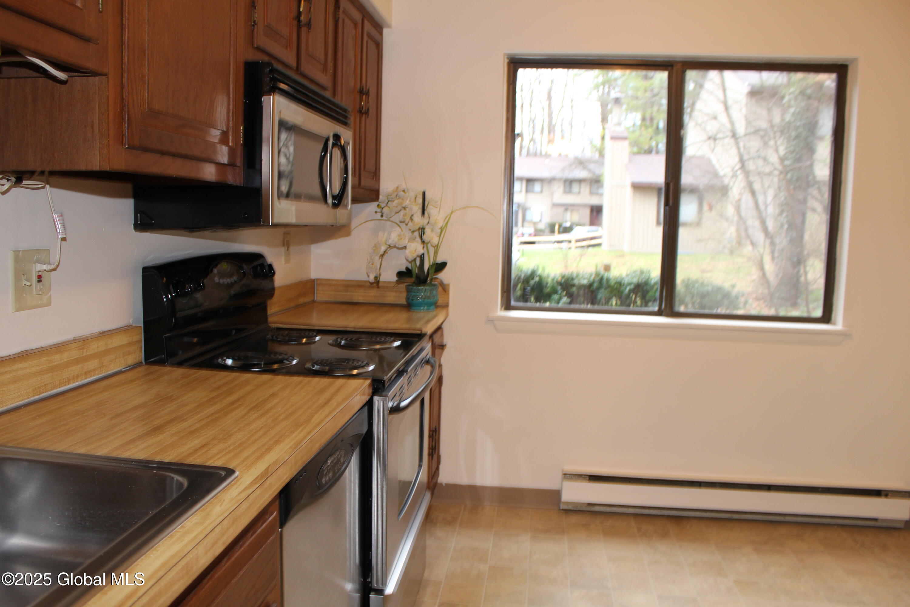 110 Knollwood Terrace, Albany, New York image 5