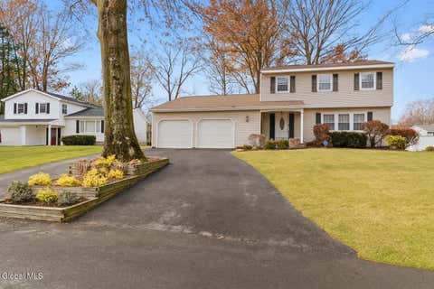 Homes For Sale - 11 Westchester Drive<br/> Albany County, Albany, NY 12205