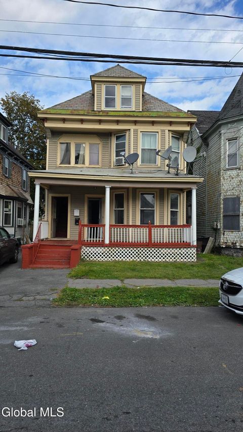 Photo of 23 Robinson Street, Schenectady, NY 12304 (MLS # 202526783)