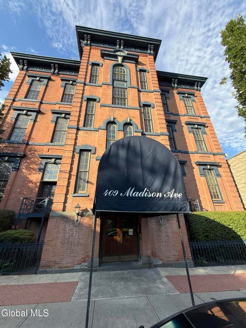 Apartment For Rent - 409 Madison Avenue #303<br/> Albany, NY 12210