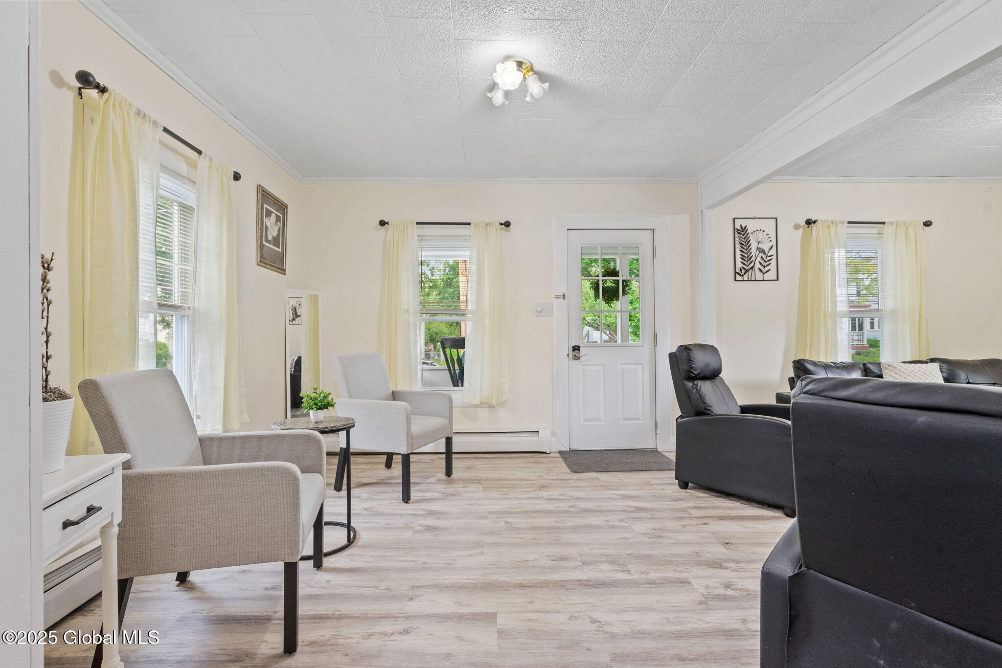 25 Thomson Avenue, Glens Falls, New York image 7
