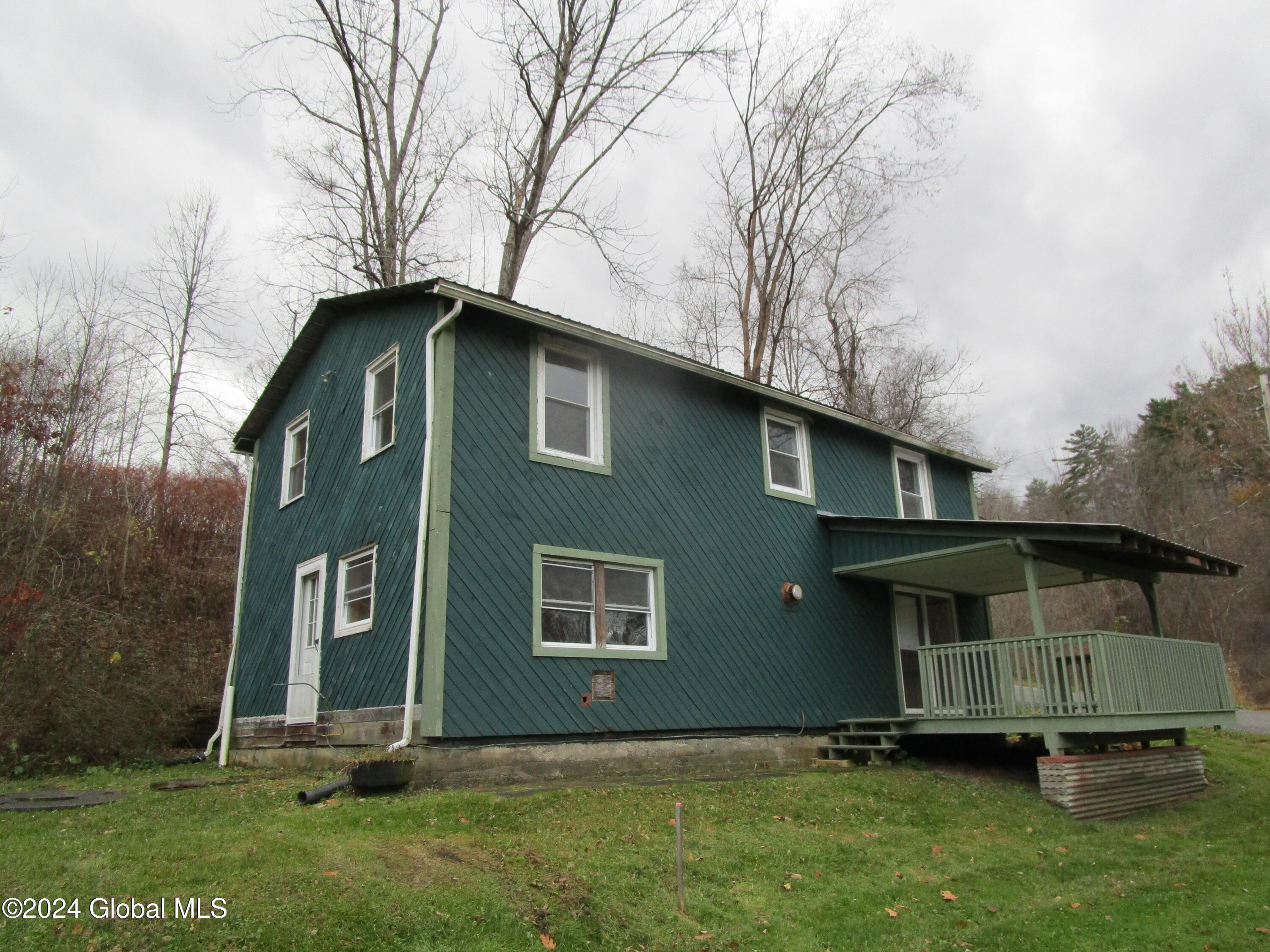 13 Callahan Lane, Fort Ann, New York image 1