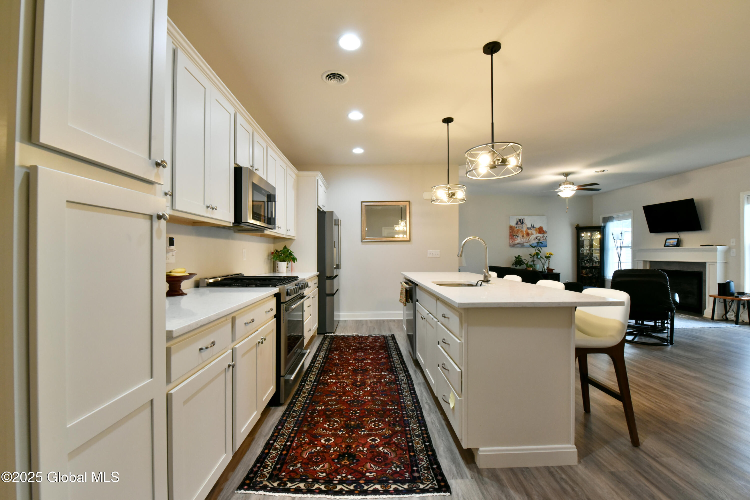 Ballston Spa, New York 12020, United States, 3 Bedrooms Bedrooms, ,2 BathroomsBathrooms,Residential,Active,153952