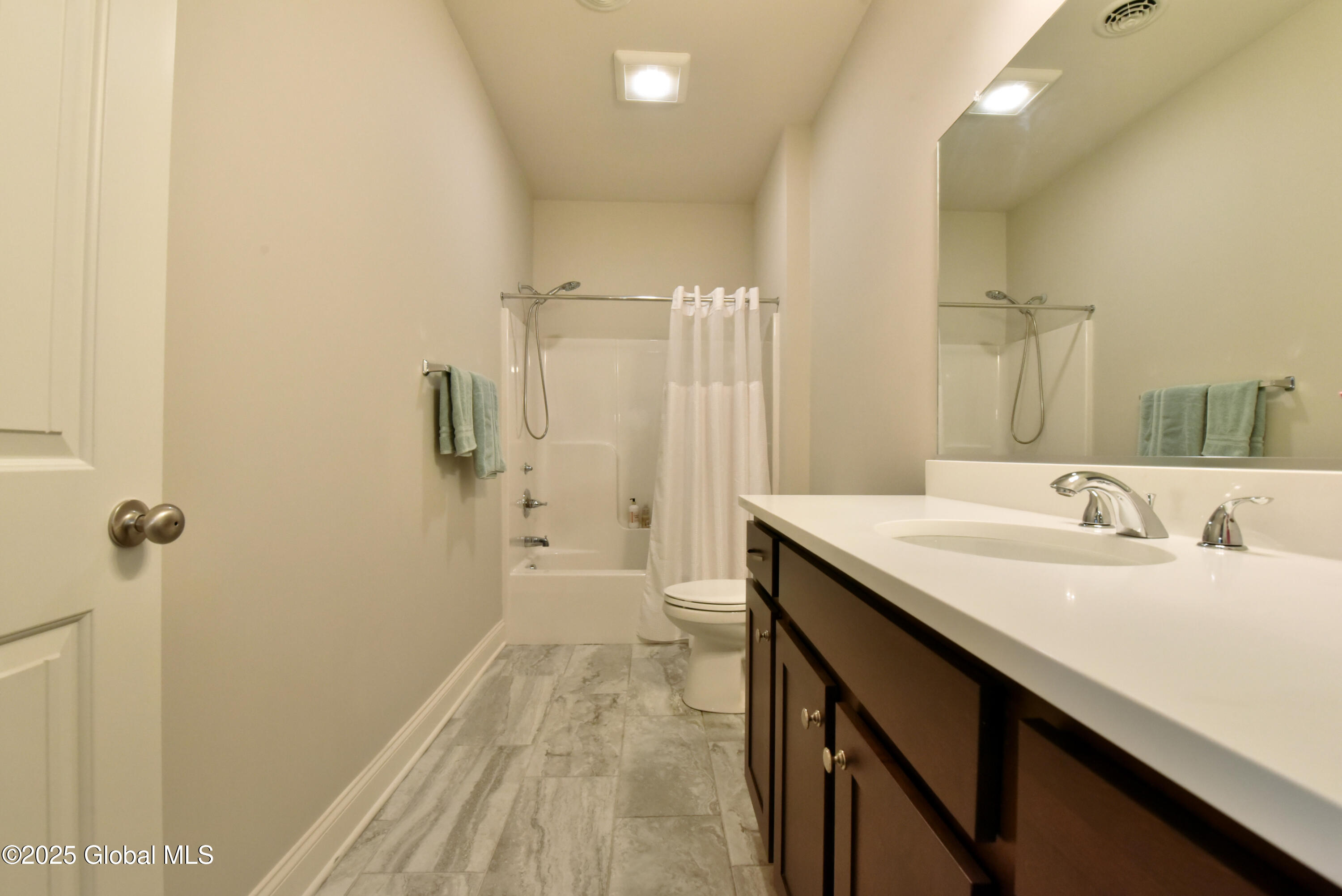 Ballston Spa, New York 12020, United States, 3 Bedrooms Bedrooms, ,2 BathroomsBathrooms,Residential,Active,153952