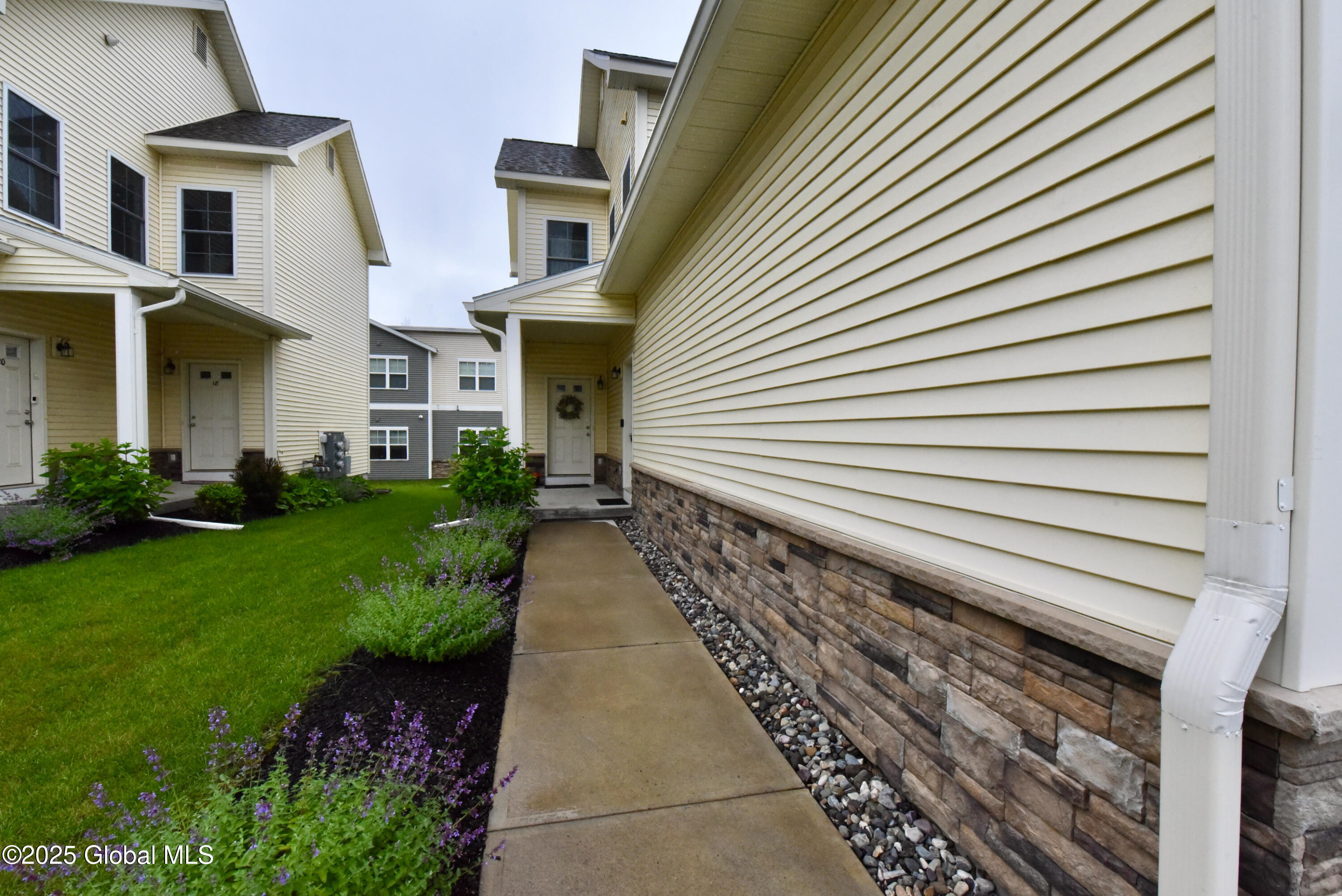 Ballston Spa, New York 12020, United States, 3 Bedrooms Bedrooms, ,2 BathroomsBathrooms,Residential,Active,153952