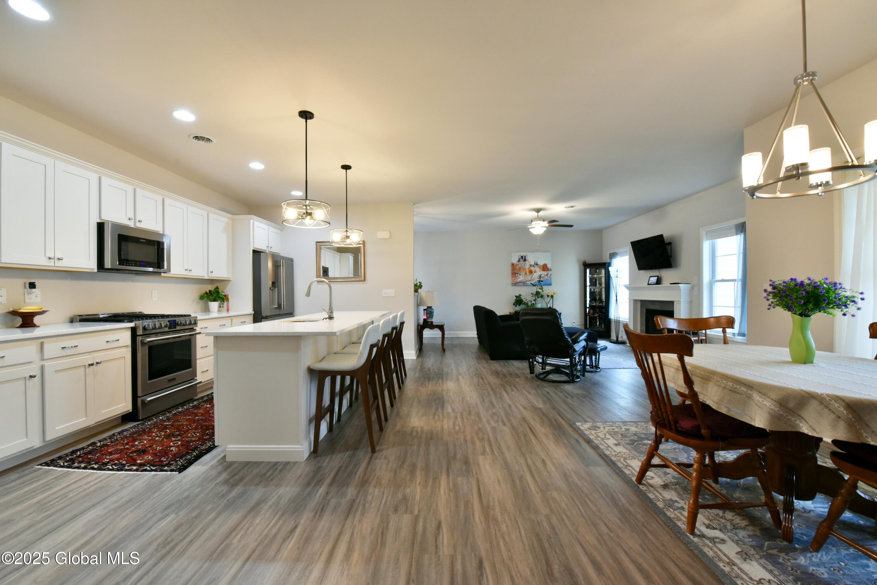 Ballston Spa, New York 12020, United States, 3 Bedrooms Bedrooms, ,2 BathroomsBathrooms,Residential,Active,153952