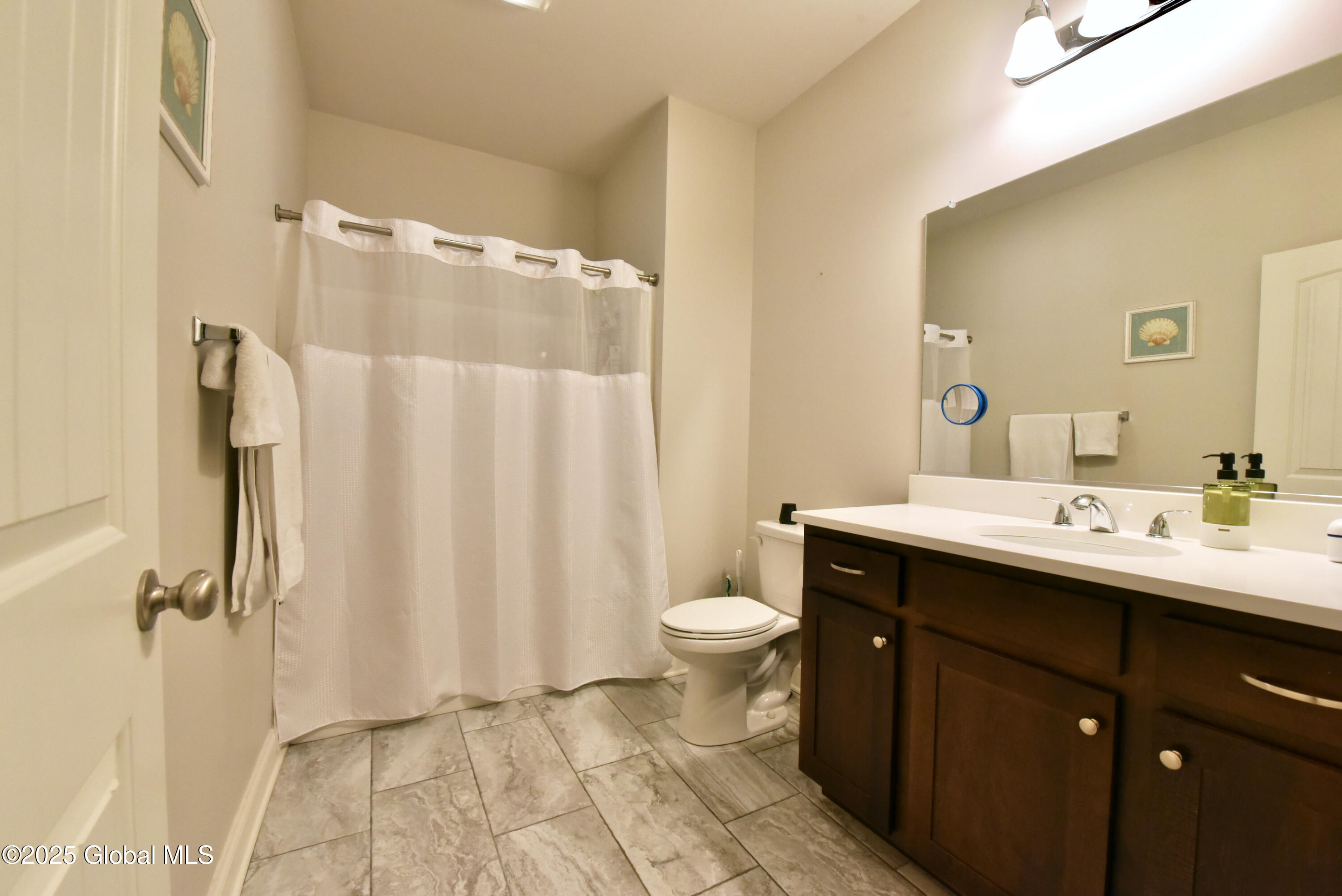 Ballston Spa, New York 12020, United States, 3 Bedrooms Bedrooms, ,2 BathroomsBathrooms,Residential,Active,153952