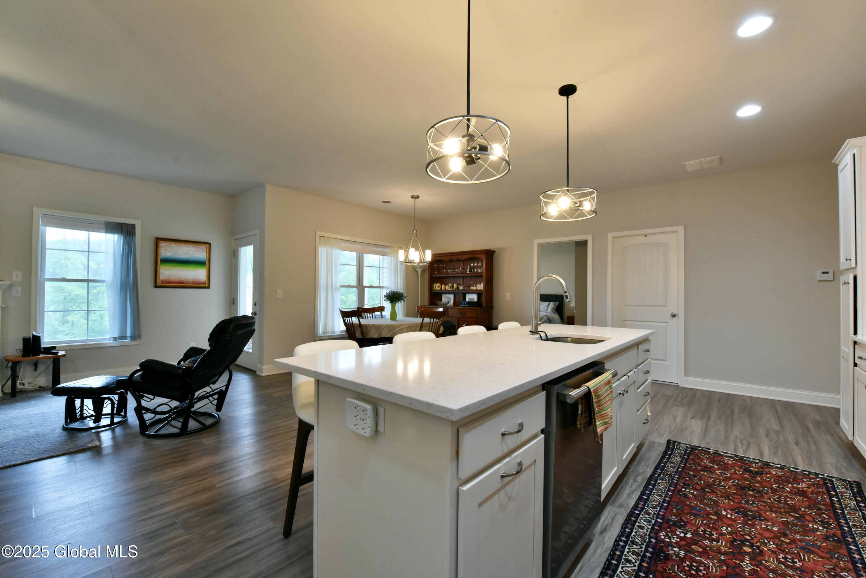 Ballston Spa, New York 12020, United States, 3 Bedrooms Bedrooms, ,2 BathroomsBathrooms,Residential,Active,153952