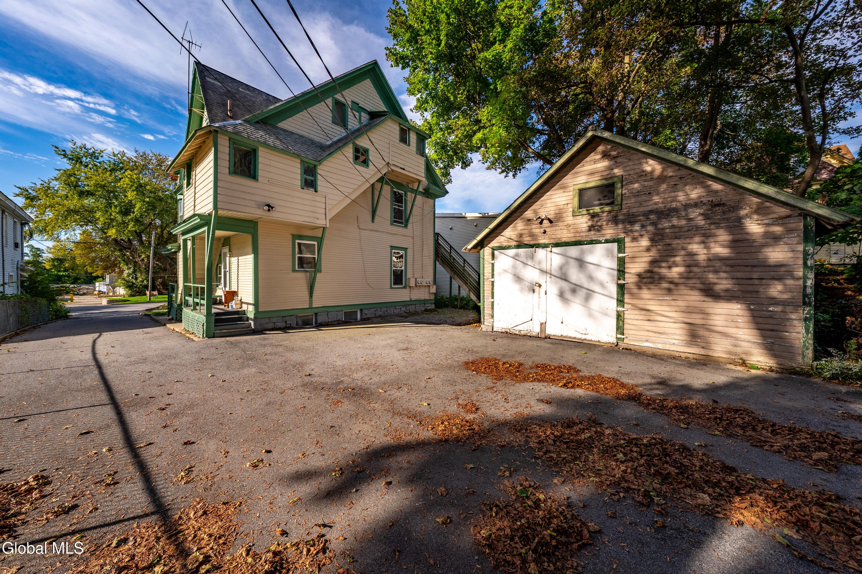 266 Warren Street