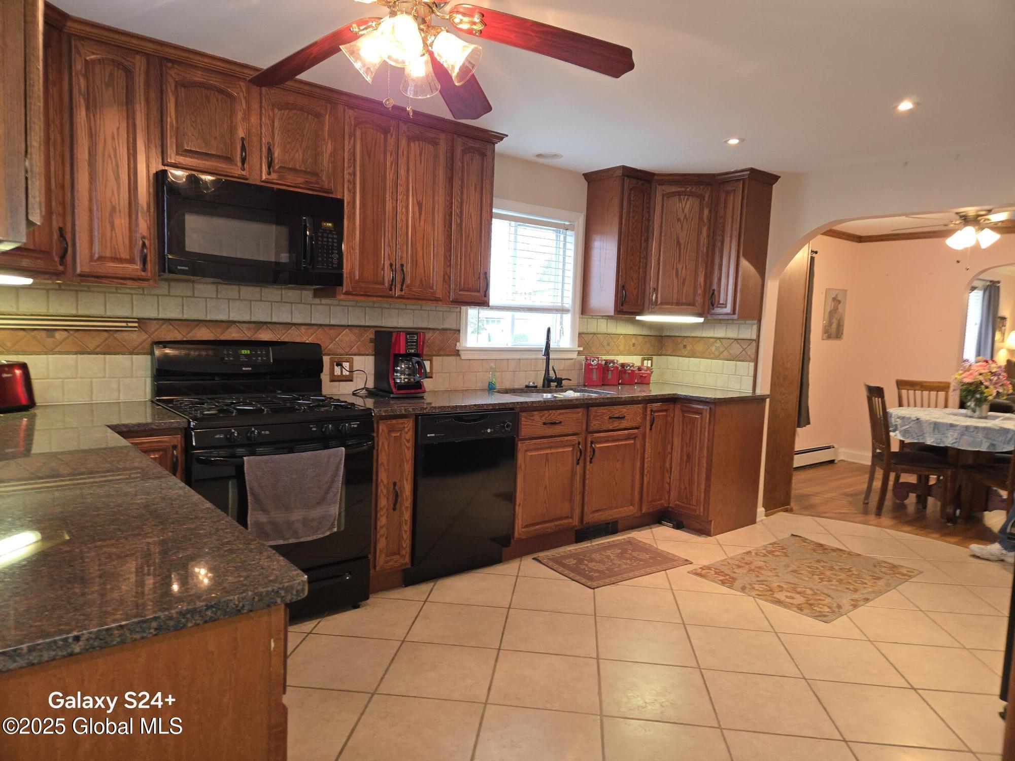 25 Highland Avenue, Colonie, New York image 13