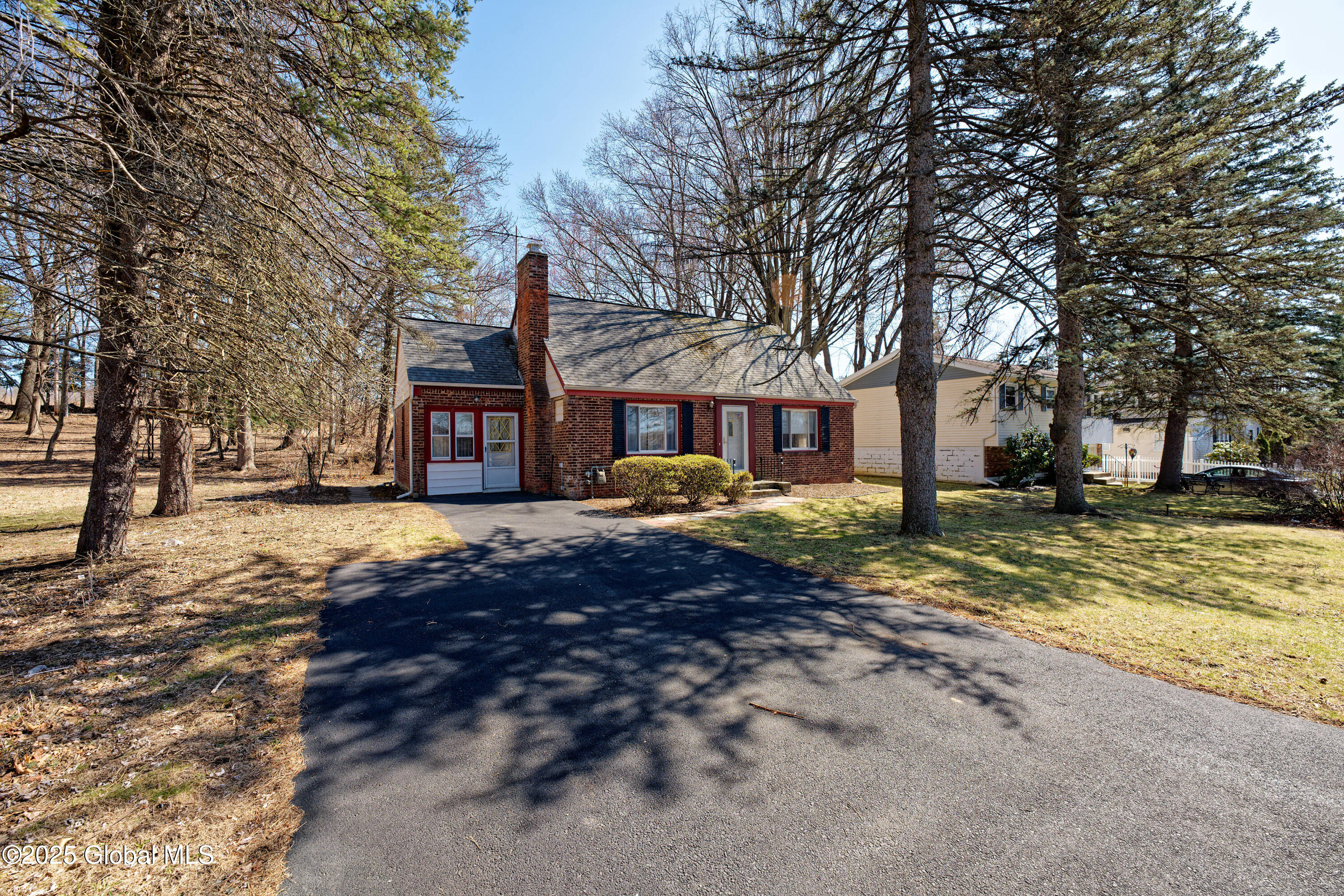 7 Forrest Drive, Rensselaer, New York image 3