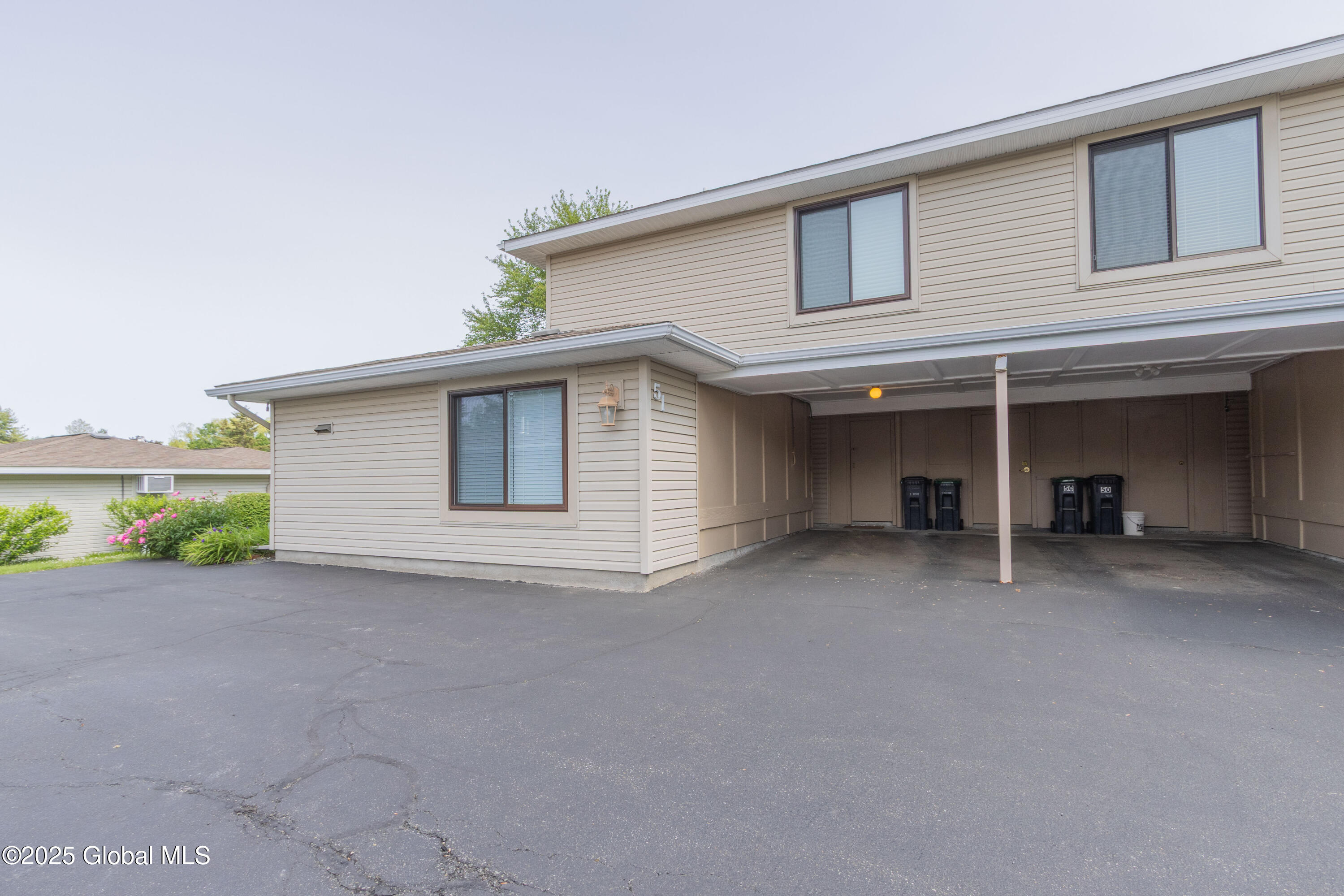 51 Yorkshire Drive, East Greenbush, New York image 1