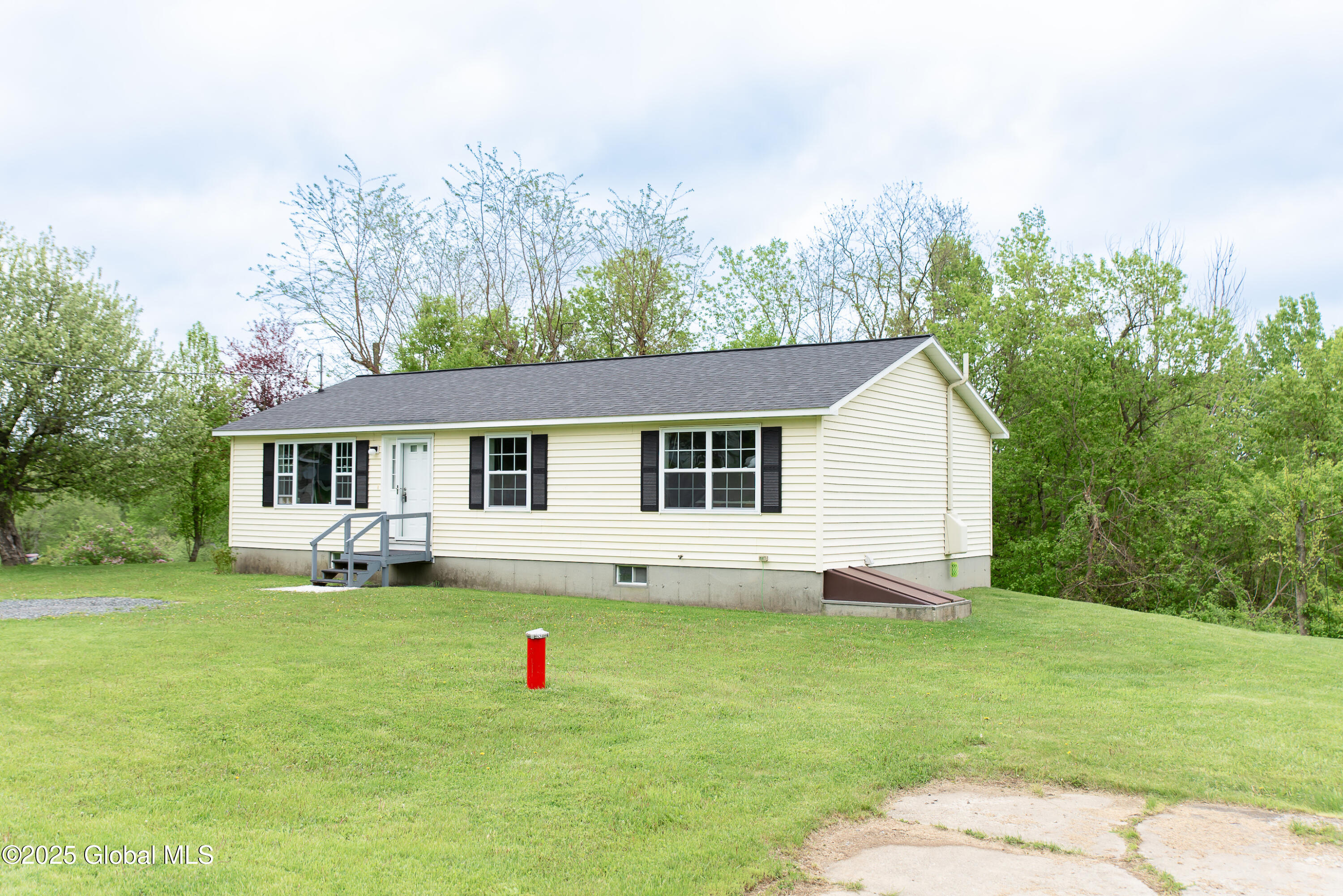 Listing image 1