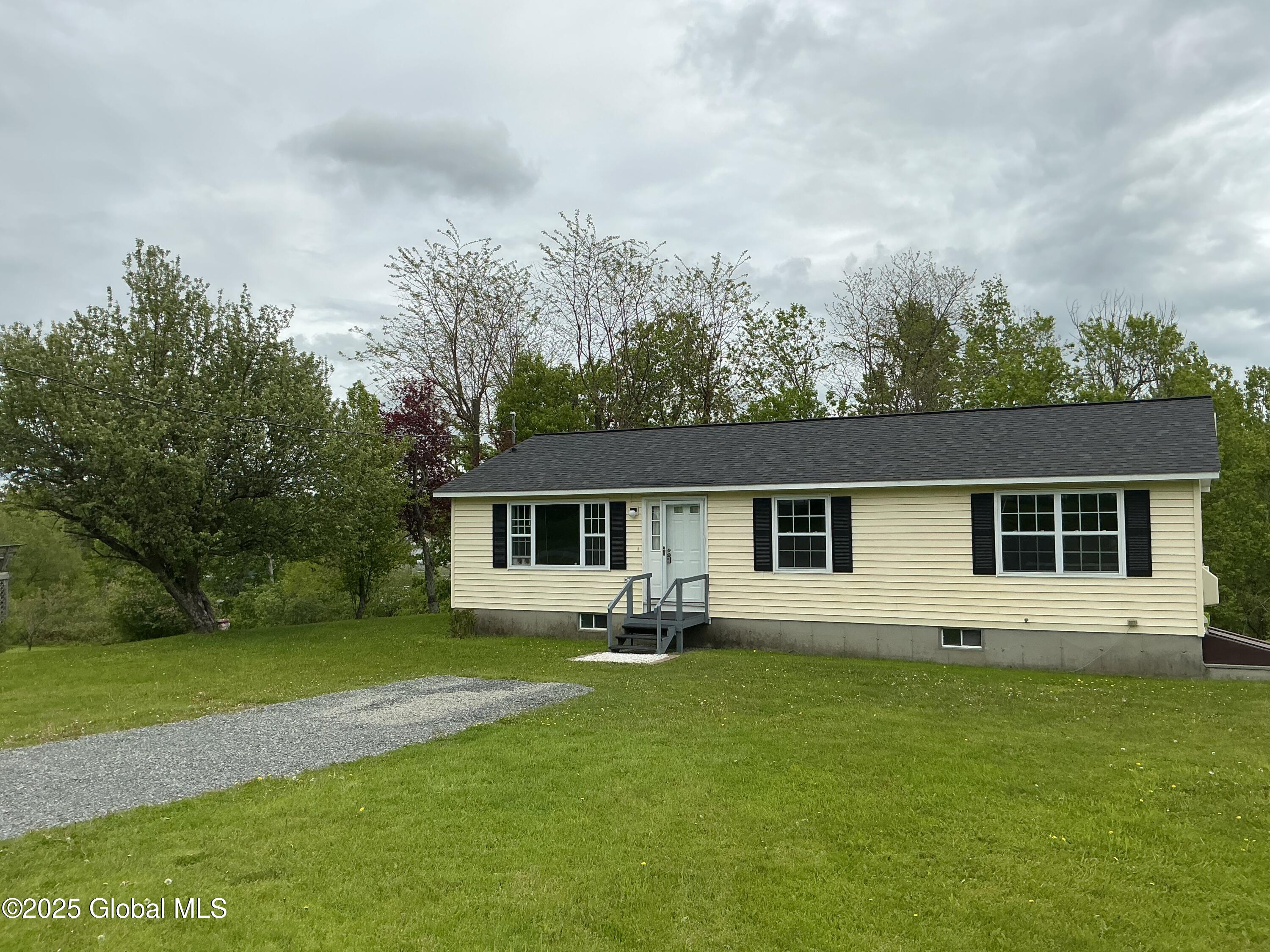 126 Hillside Road, Pattersonville, New York image 1