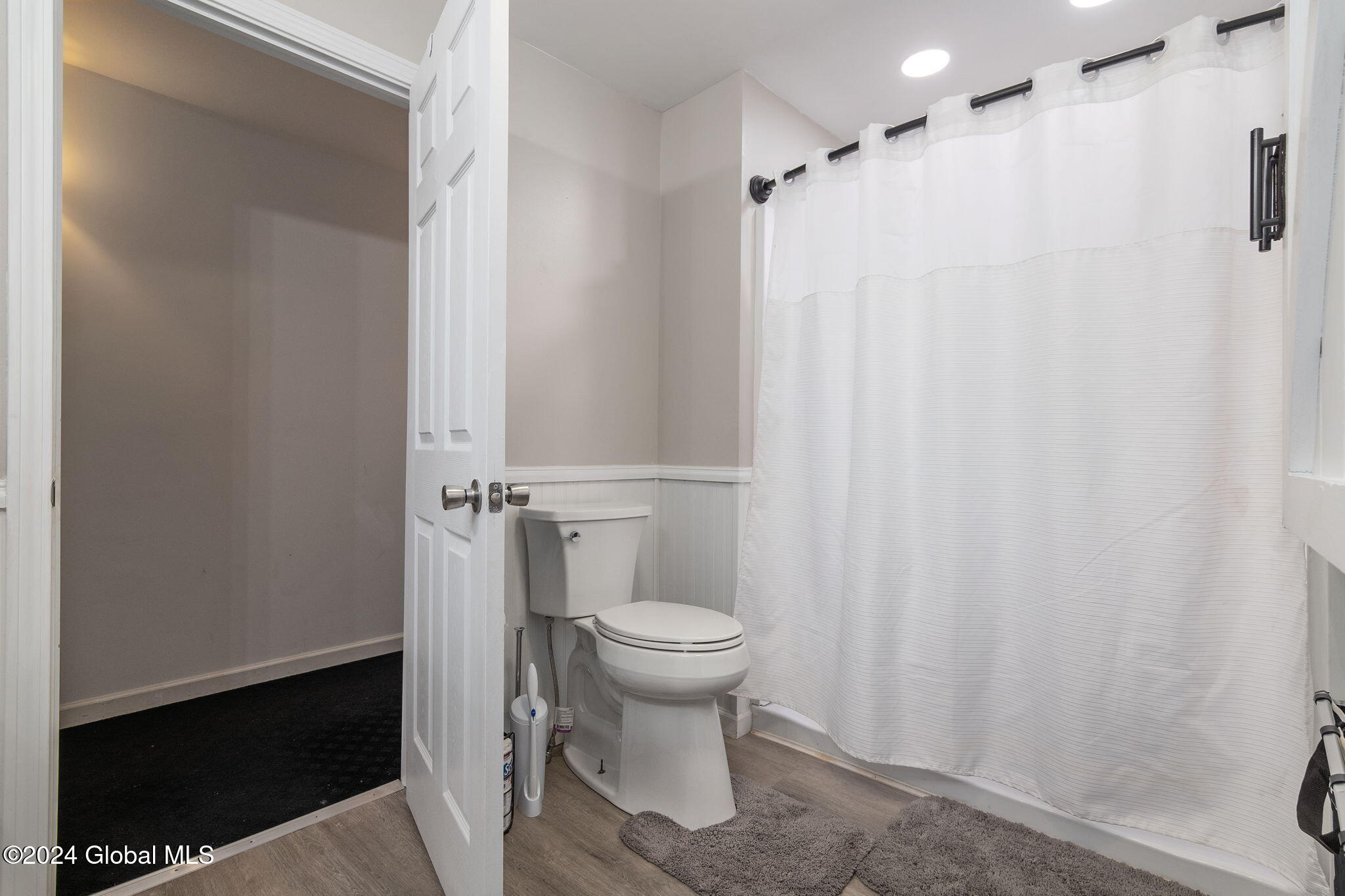 275 Nelson Avenue, Saratoga Springs, New York image 27