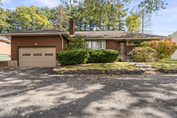 1078 CORNELIUS AVE, SCHENECTADY, NY 12309 - Image c03d97878f1c825ff8a1c7d262d474aa/2092005509