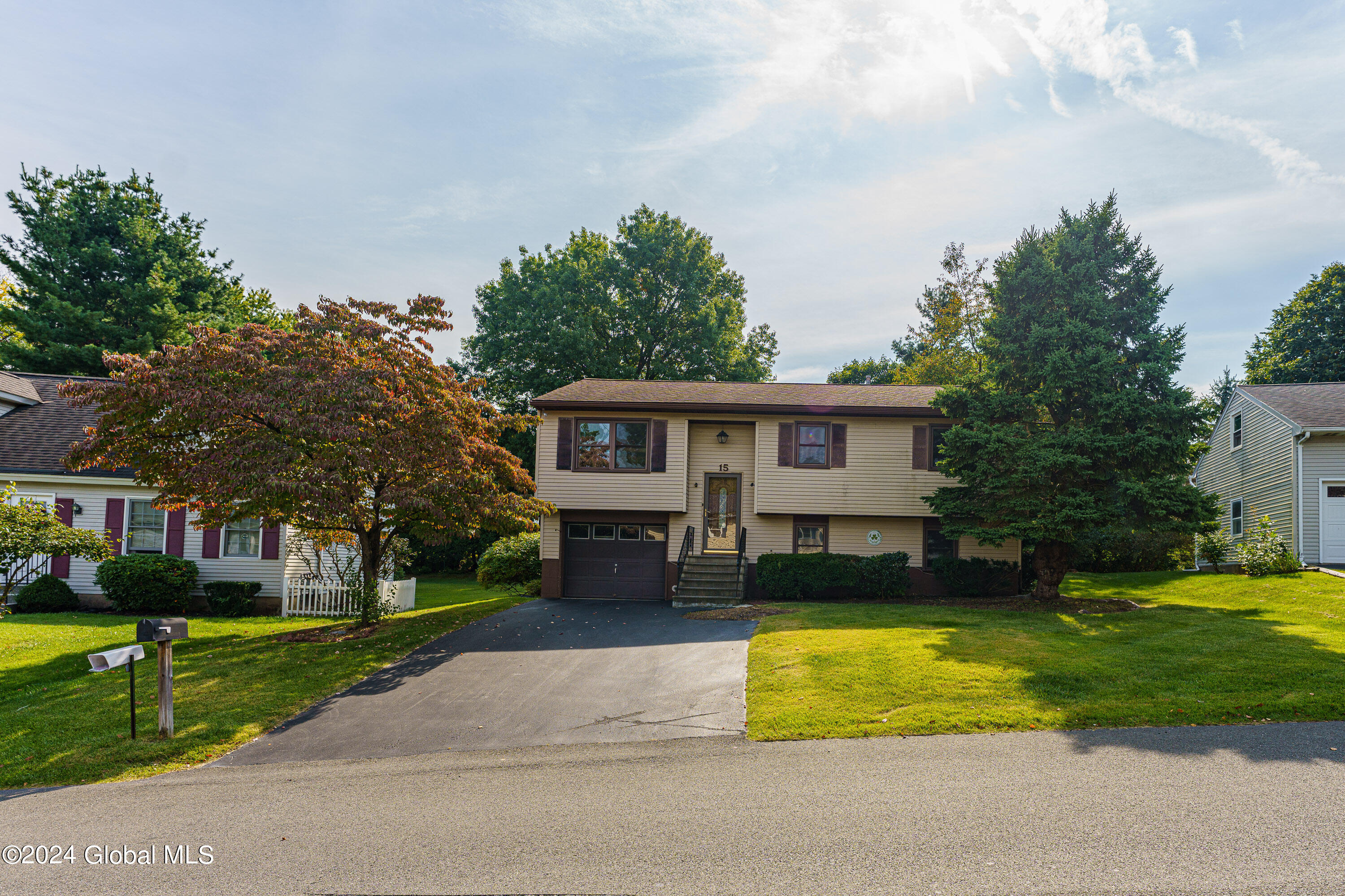 15 Barber Drive, Rensselaer, New York image 32